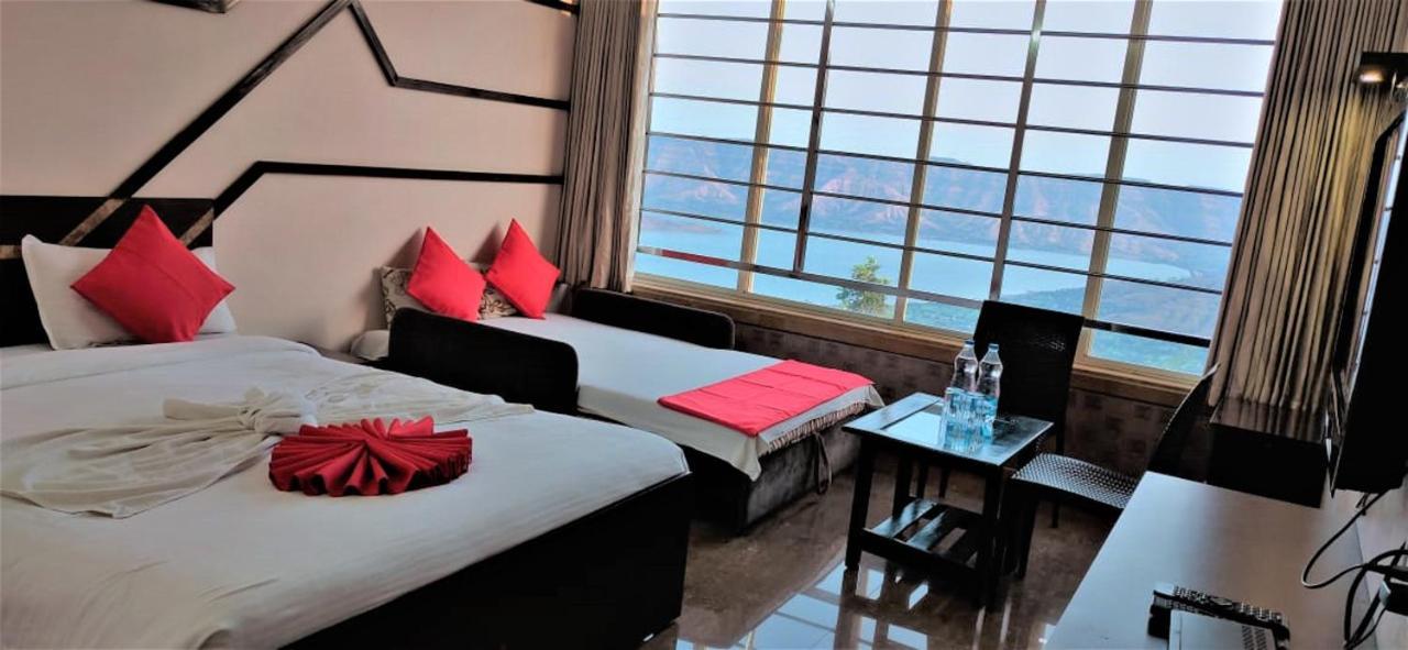 River Palace - A Valley View Hotel Panchgani Extérieur photo