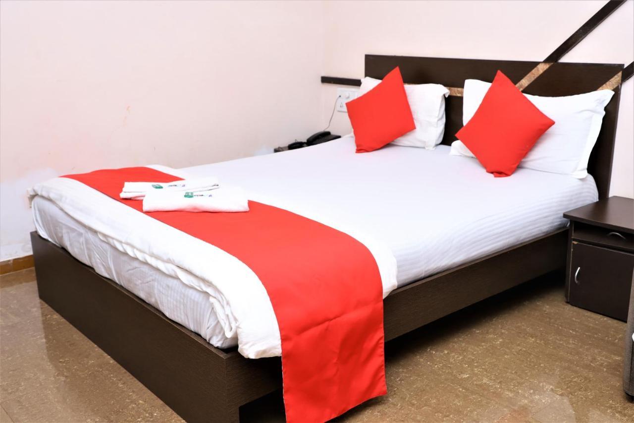 River Palace - A Valley View Hotel Panchgani Extérieur photo